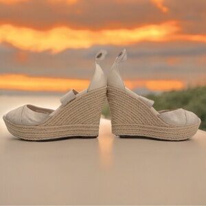UGG Wedge Peep-toe Sandals with Ankle Wrap‎ Size: 8